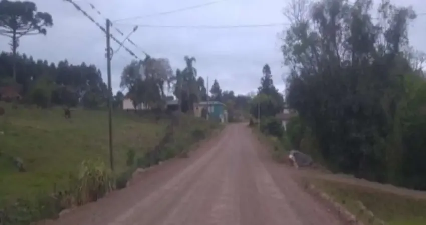 Terreno à venda no Centro, Linha Nova