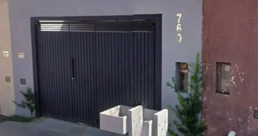 Casa à venda na Rua Girassol, 760, Cidade Jardim, Ituiutaba