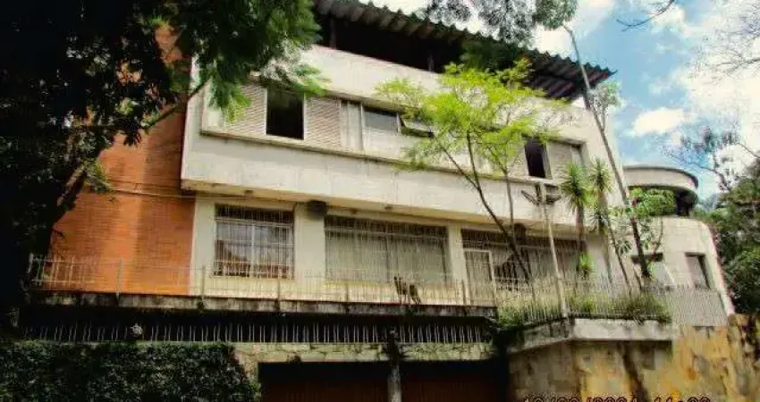 Casa à venda na Rua Petrobrás, Cidade Jardim, São Paulo