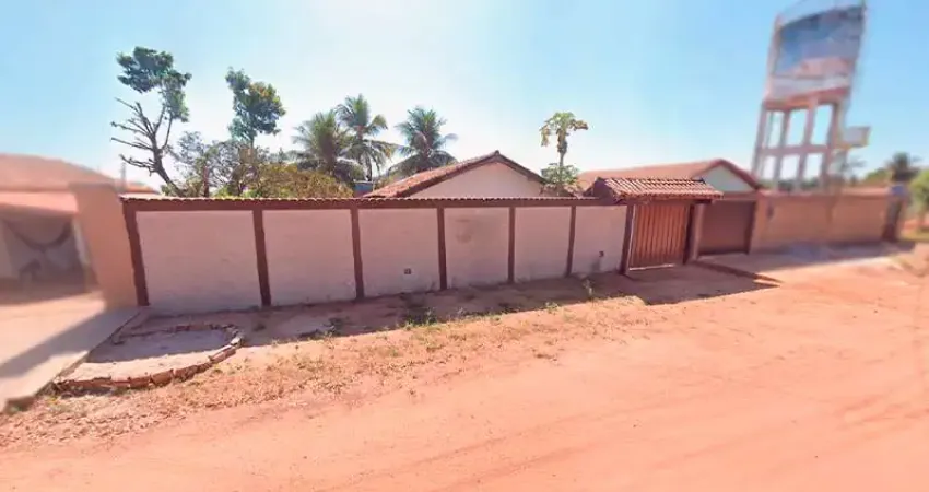 Casa à venda na Av. Carlos Ribeiro, 748 (Lt. 03 da qd. 08), Serrinha, Redenção