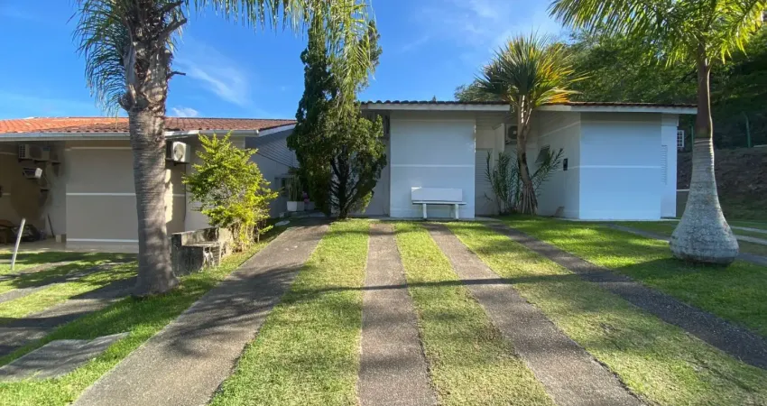 Casa com 03 dormitórios sendo 01 suíte no condominio terra nova em palhoça-sc