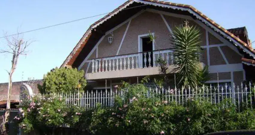 Casa com 3 quartos à venda na Rua Anhanguera, 10, Parque Guarua, Juiz de Fora