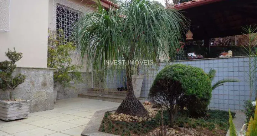 Casa com 3 quartos à venda na Rua Olímpio Reis, 123, Santa Helena, Juiz de Fora