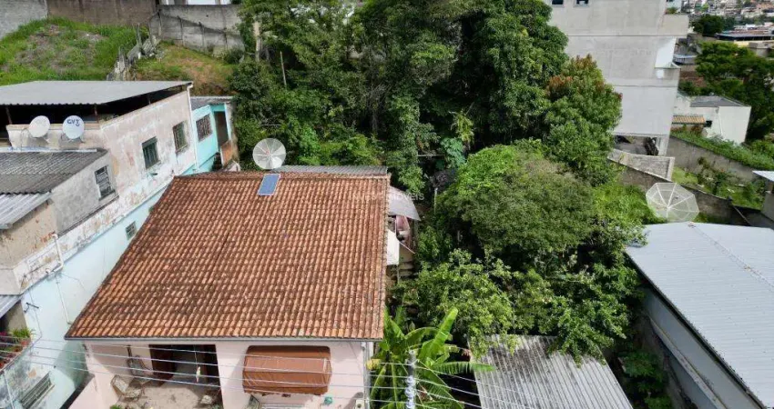 Casa com 2 quartos à venda na Rua Maurício de Menezes, 138, Costa Carvalho, Juiz de Fora