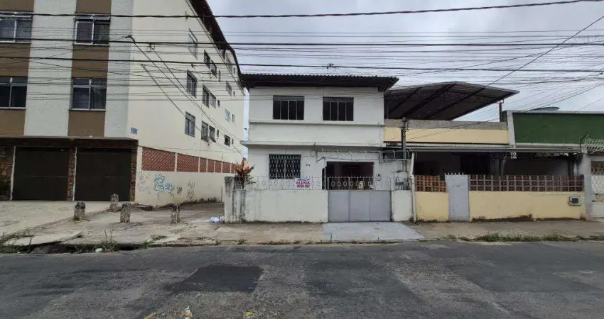 Casa com 3 quartos para alugar na Rua Engenheiro José Carlos de Morais Sarmento, 328, Santa Catarina, Juiz de Fora