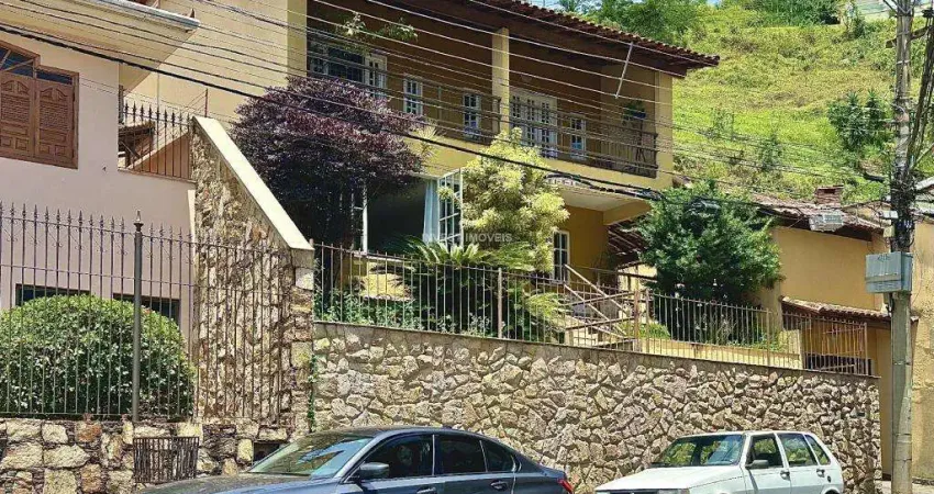 Casa com 4 quartos à venda na Rua Thiers Cerutti, 125, Bom Clima, Juiz de Fora