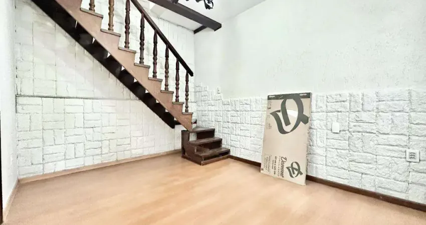 Casa com 4 quartos para alugar na Rua da Laguna, 471, Jardim Glória, Juiz de Fora