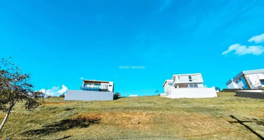 Terreno em condomínio fechado à venda na Rua Uberlândia, Alphaville, Juiz de Fora