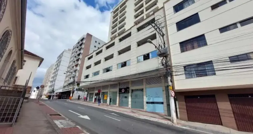 Apartamento com 2 quartos para alugar na Rua Santo Antônio, 1180, Centro, Juiz de Fora