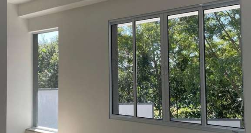 Casa com 2 Dormitórios - Condomínio Residencial Villa D&amp;#039;Este - Jardim Rio das Pedras - Cotia/SP