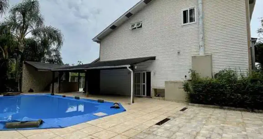 Linda Casa com 04 Suítes - Residencial Jardim das Paineiras - Granja Viana - Cotia/SP