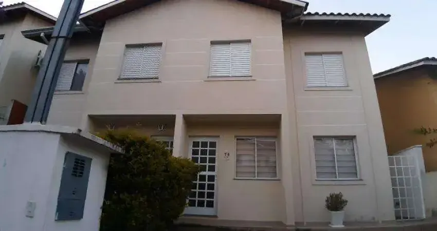 CASA COM 03 DORMITÓRIOS  - CONDOMINIO RESIDENCIAL PORTO SEGURO - COTIA/SP