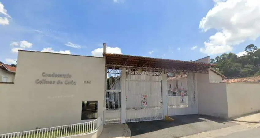 Casa com 02 Quartos - Cond. Colinas de Cotia -  Cotia / SP