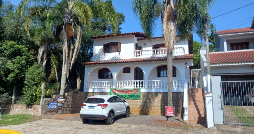 Linda casa reformada condomínio Cantegril Viamão/RS
