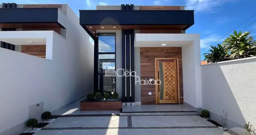 Excelente casa com 3 quartos e piscina, à venda em itaipuaçú, maricá rj.