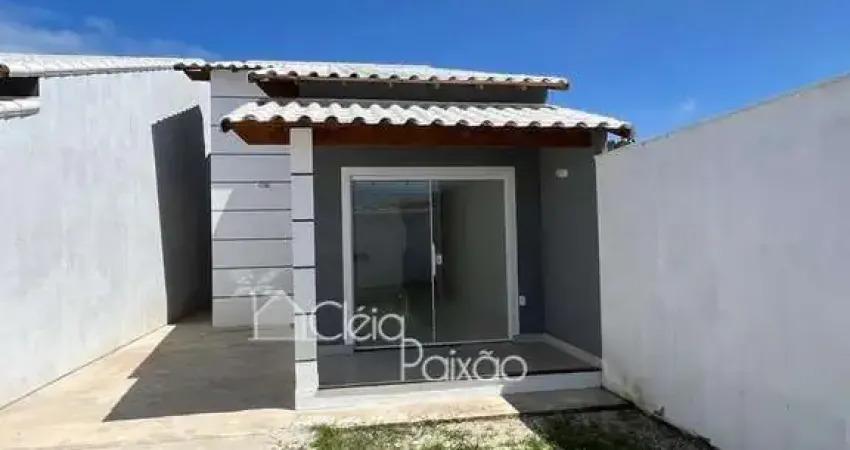 Casa com dois quartos à venda no jardim atlântico leste, itaipuaçú-maricá rj.