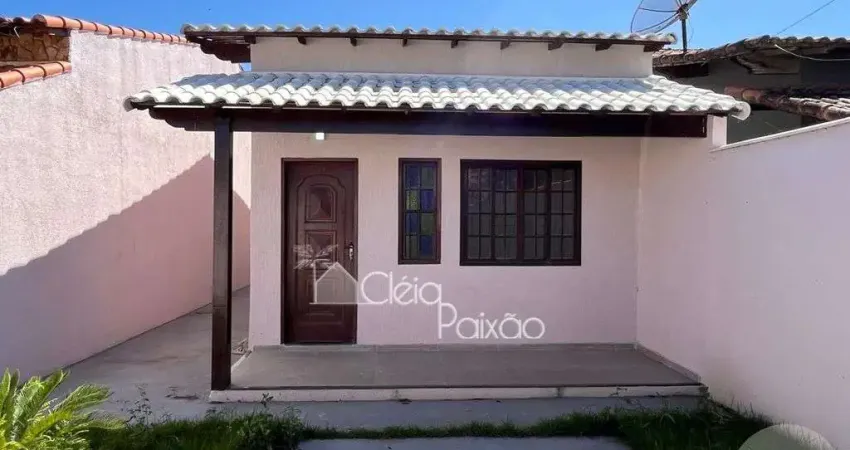 Ótima casa com dois quartos sendo 1 suíte, à venda em itaipuaçú, maricá rj.