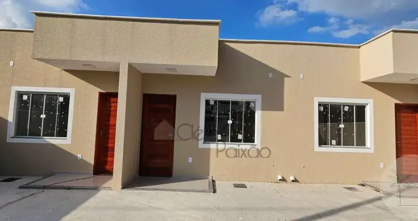 Ótimas casas geminada com dois quartos à venda em são josé do imbassaí-maricá.