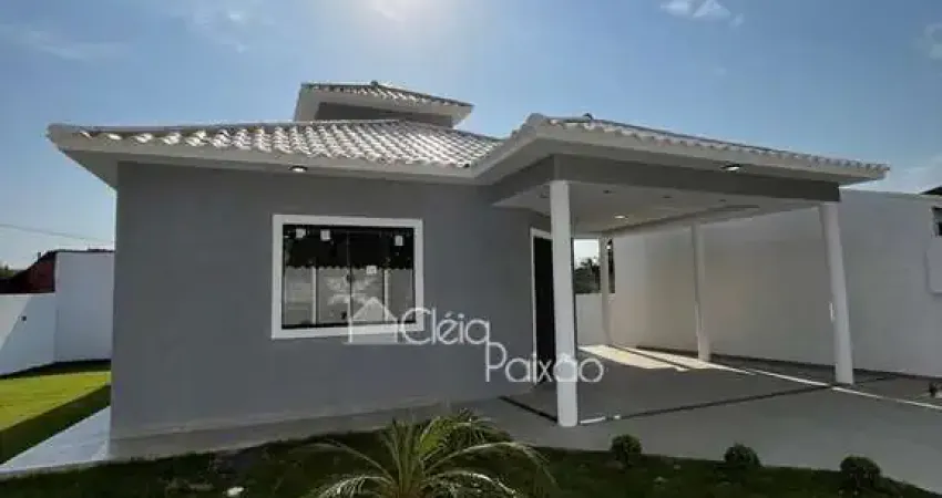 Ótima casa com 3 quartos sendo 1 suíte à venda no marine-maricá rj.