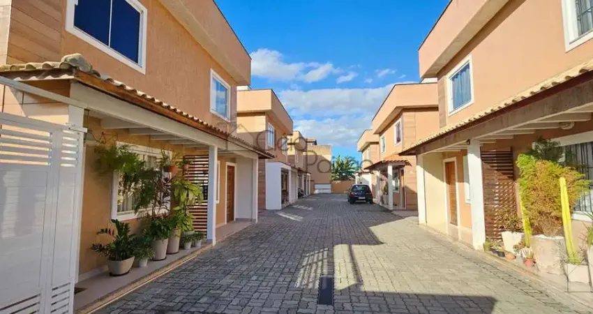 Ótima casa dúplex com dois quartos à venda em itaipuaçú, maricá rj.