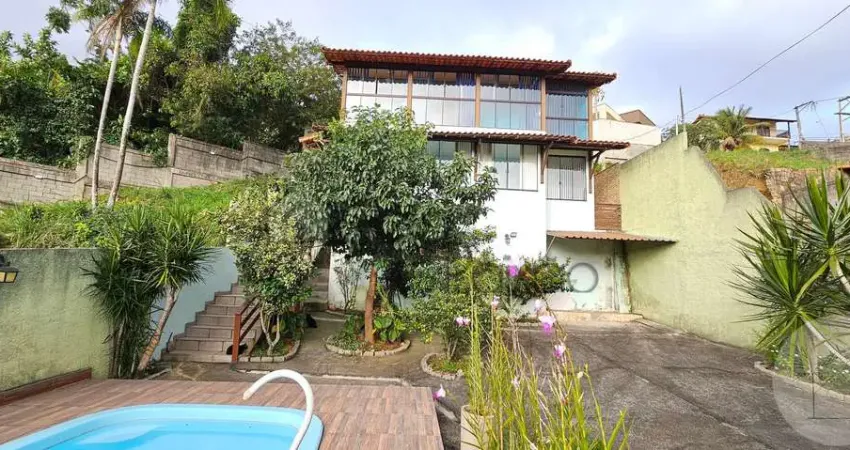Ótima casa com dois quartos e piscina à venda no flamengo,  maricá rj.