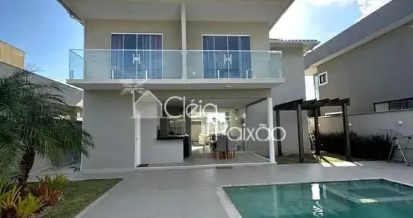 Casa de alto padrão à venda em condomínio fechado, maricá rj.