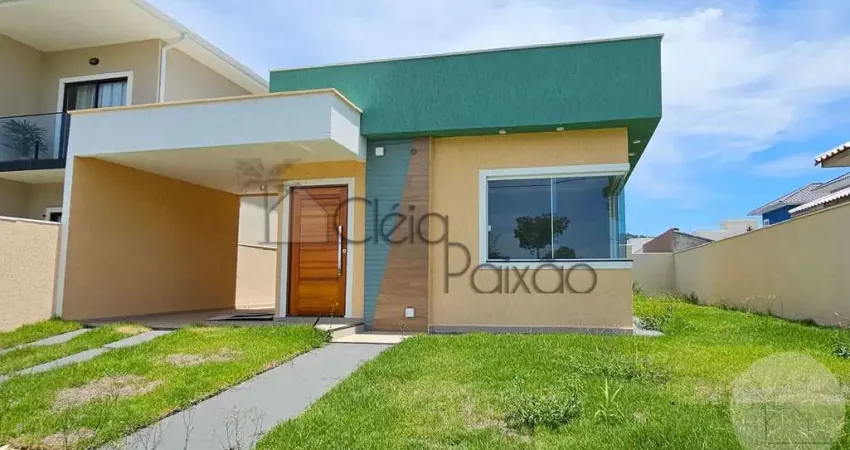 Ótima casa com dois quartos à venda em condomínio fechado, maricá rj.