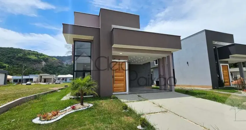 Belíssima casa com 3 quartos à venda em condomínio fechado,  maricá rj.