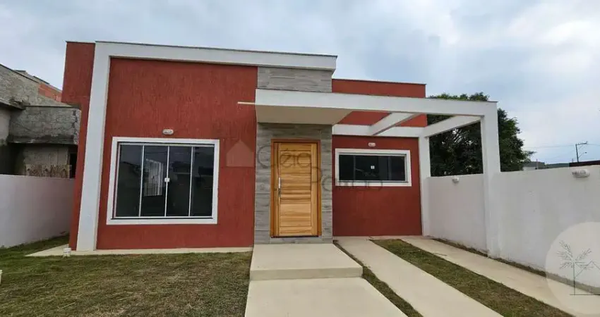Ótima casa com 3 quartos à venda em condomínio fechado,  maricá rj.