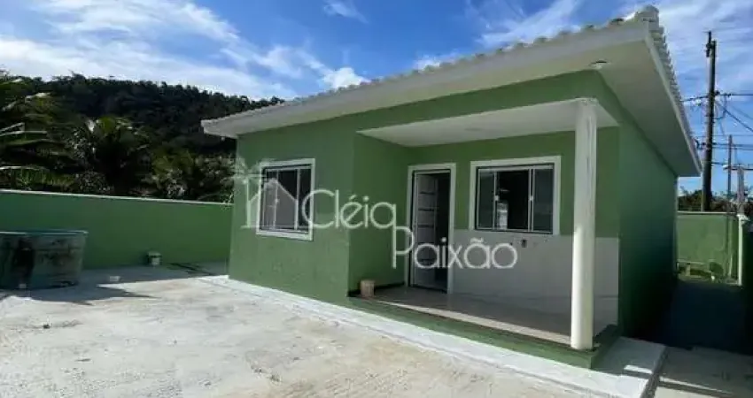 Ótima casa com dois quartos à venda em são josé do imbassaí, maricá rj.
