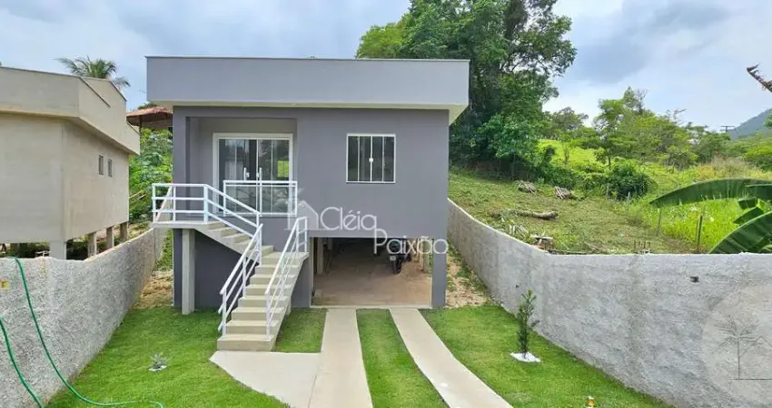 Excelente casa com dois quartos à venda no condado de maricá rj.