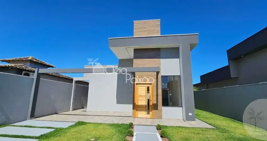 Ótima casa com 3 quartos sendo 1 suíte à venda em itaipuaçú, maricá rj.