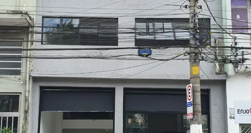 Prédio comercial pronto em frente ao terminal de ônibus - 933m²