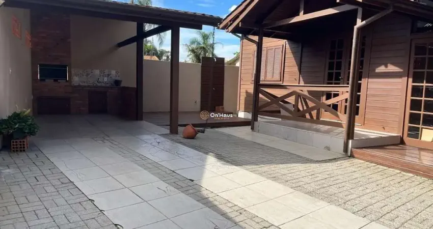 Casa com 3 quartos à venda na Servidão Alfredo Manoel Vieira, 137, Morro das Pedras, Florianópolis