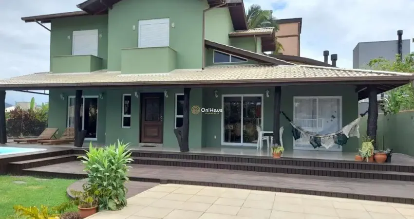 Casa em condomínio fechado com 4 quartos à venda na Travessa da Liberdade, 457, Campeche, Florianópolis