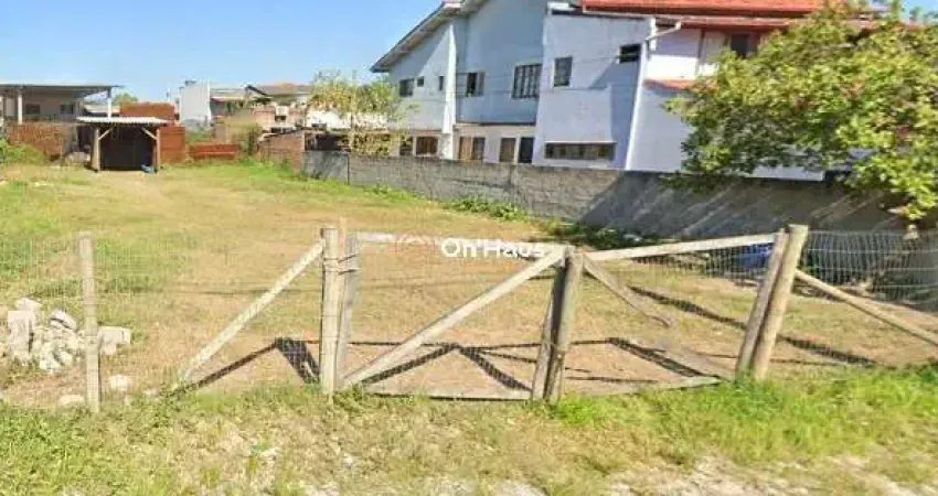 Terreno à venda na Rua Xiniquá, 135, Campeche, Florianópolis