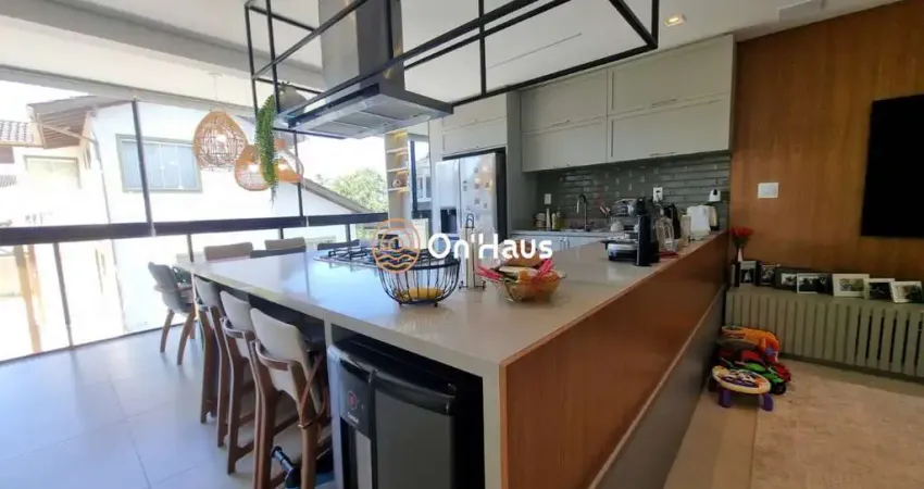 Casa em condomínio fechado com 3 quartos à venda na Rua Reverendo Gelson dos Santos Castro, 812, Rio Tavares, Florianópolis