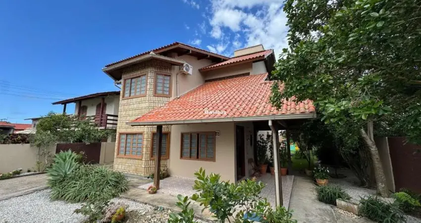 Casa com 4 quartos à venda na Rua Coruja Dourada, 489, Campeche, Florianópolis