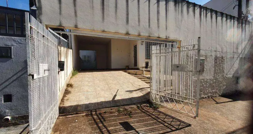 Casa com 3 Quartos para alugar, 157 m² por R$ 6.543/mês - Jardim de Itapoan - Paulínia/SP