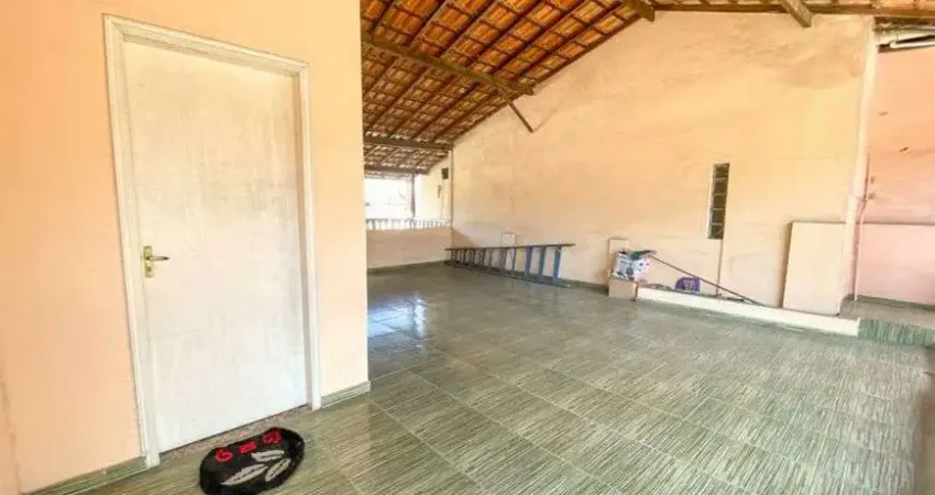 Casa com 5 quartos à venda na Rua Cabo Geraldo Calderaro, 156, Santa Bárbara, Niterói