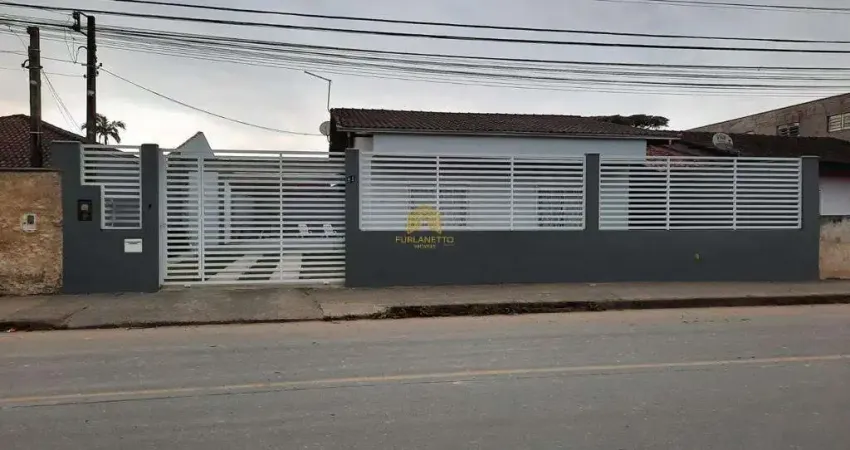 Casa com 3 quartos à venda na Iraí, 100, Petrópolis, Joinville
