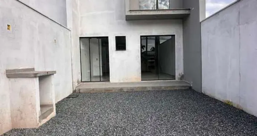 Casa com 3 quartos à venda na Rua dos Bancários, 100, Petrópolis, Joinville