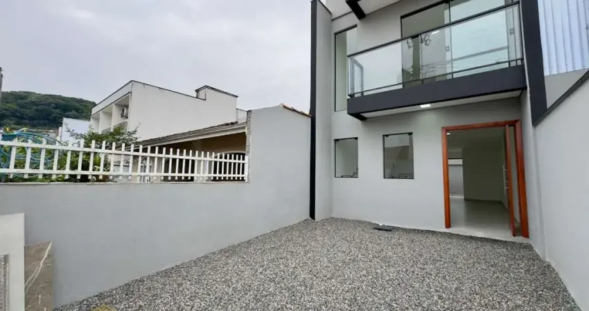 Casa com 2 quartos à venda na Patrício Maia, 92, Guanabara, Joinville