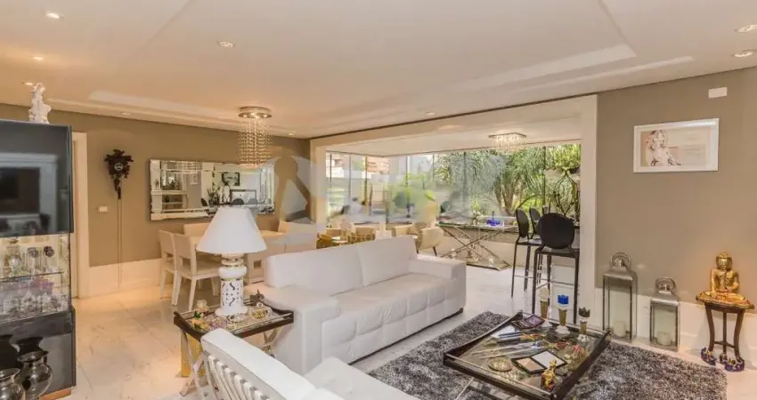 Apartamento alto padrão de 4 quartos com 3 vagas à venda no bairro Petrópolis em Porto Alegre
