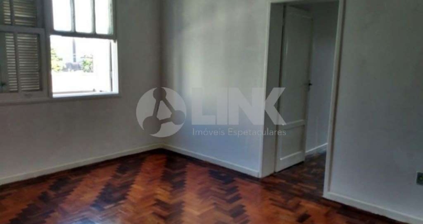 Apartamento de 3 quartos à venda no bairro Floresta em Porto Alegre