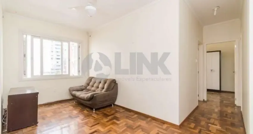 Apartamento de 2 dormitórios à venda no bairro Moinhos de Vento em Porto Alegre próximo ao Parcão
