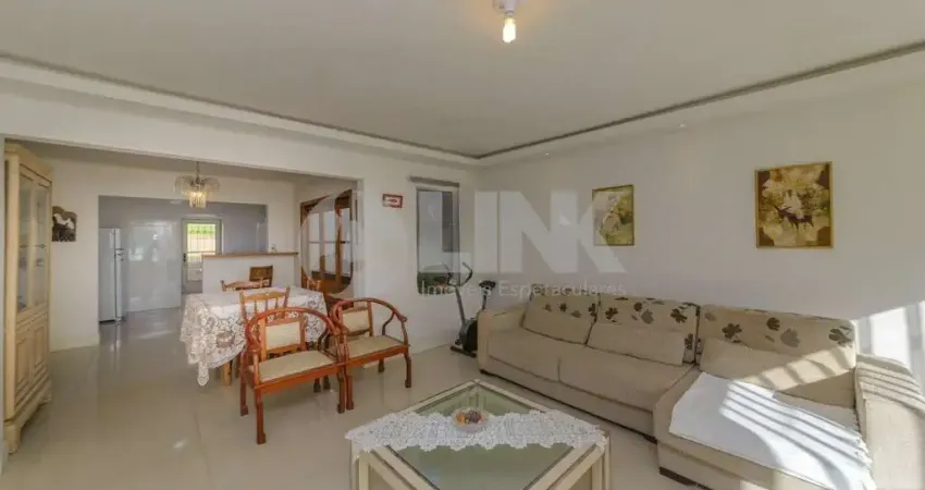 Casa com 3 quartos à venda no bairro chácara das pedras em porto alegre