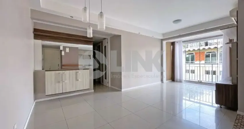 Apartamento de 3 quartos com 1 vaga à venda no bairro Passo da Areia em Porto Alegre
