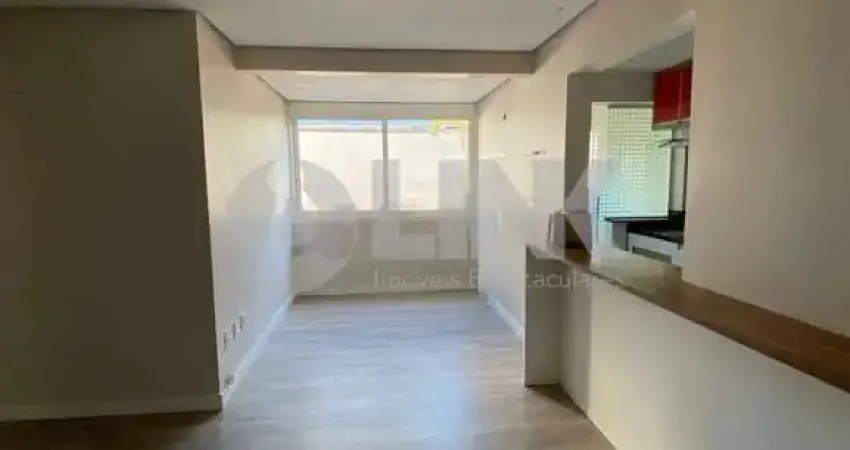 Apartamento de 3 quartos com 1 vaga à venda no bairro Chácara das Pedras em Porto Alegre