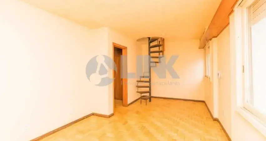 Cobertura 3 dormitórios com 2 vagas de garagem à venda no bairro santana em porto alegre